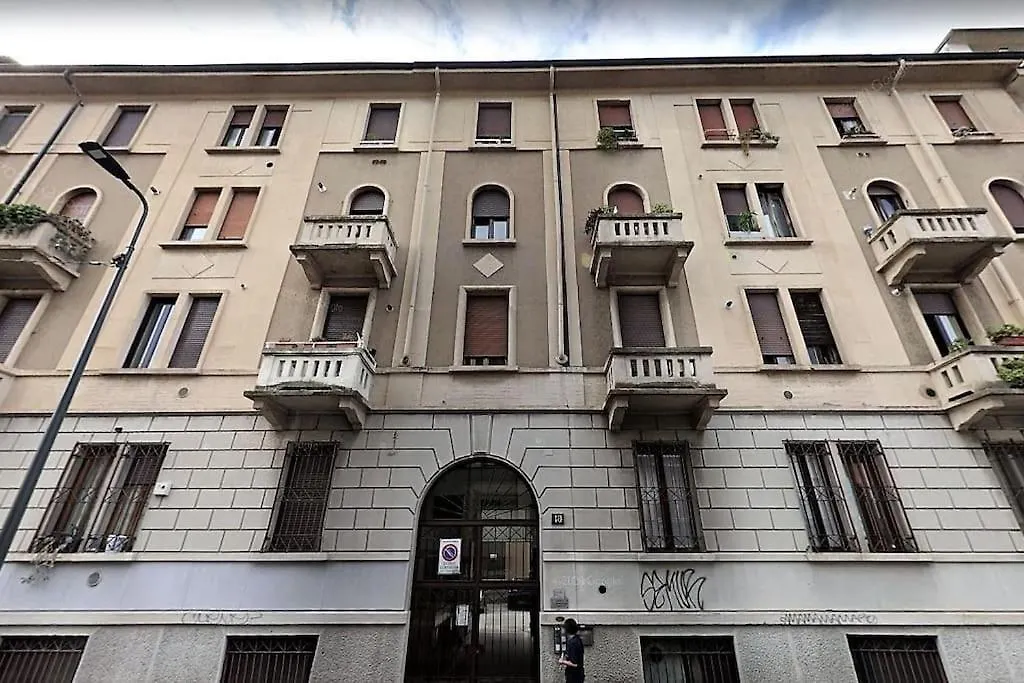 New Cozy Studio 7 Metro Stops To Duomo! Milan