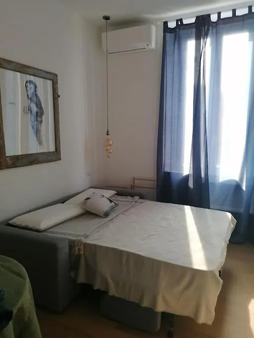 New Cozy Studio 7 Metro Stops To Duomo! Milano 0*,  Italien